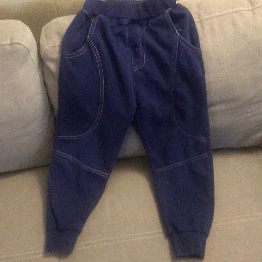 Binpaw childs sweatpants. Unisex